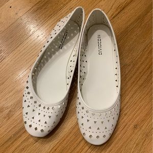 🎉Host Pick🎉 NWOT H&M DIVIDED White Ballet Flats Cut-Outs Diamond Bohemian